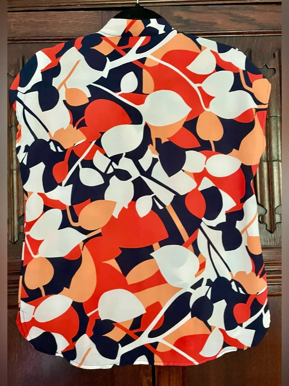 Vintage Nine West Abstract Leaf-Print Tie-Neck Blouse Size S - Picture 4 of 7